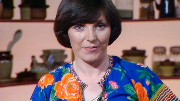 Delia Smith's Cookery Course - BBC 1979