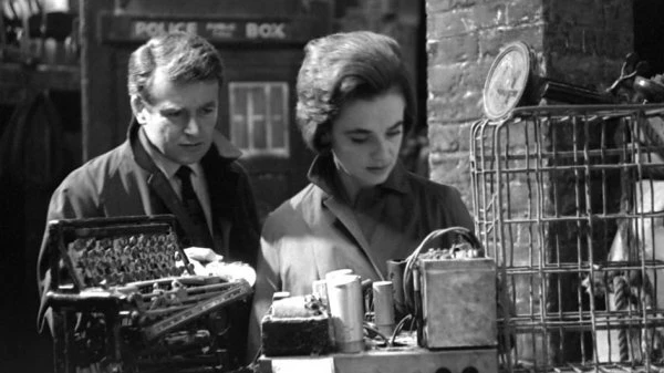 Jacqueline Hill and William Russell in An Unearthly Child