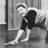 Peggy Mount