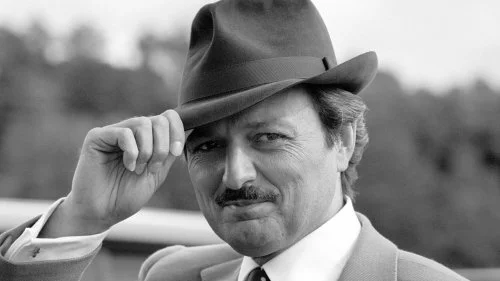 Peter Bowles biography
