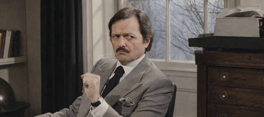 Peter Bowles biography