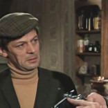 Russell Hunter biography