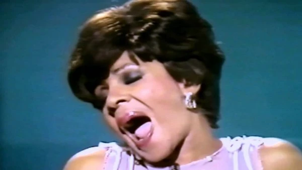 Shirley Bassey